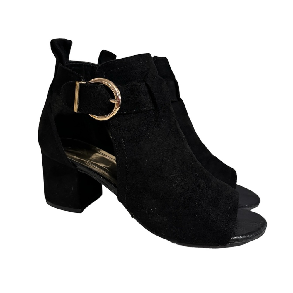 Windsor size 7.5 women’s 2.5” heels